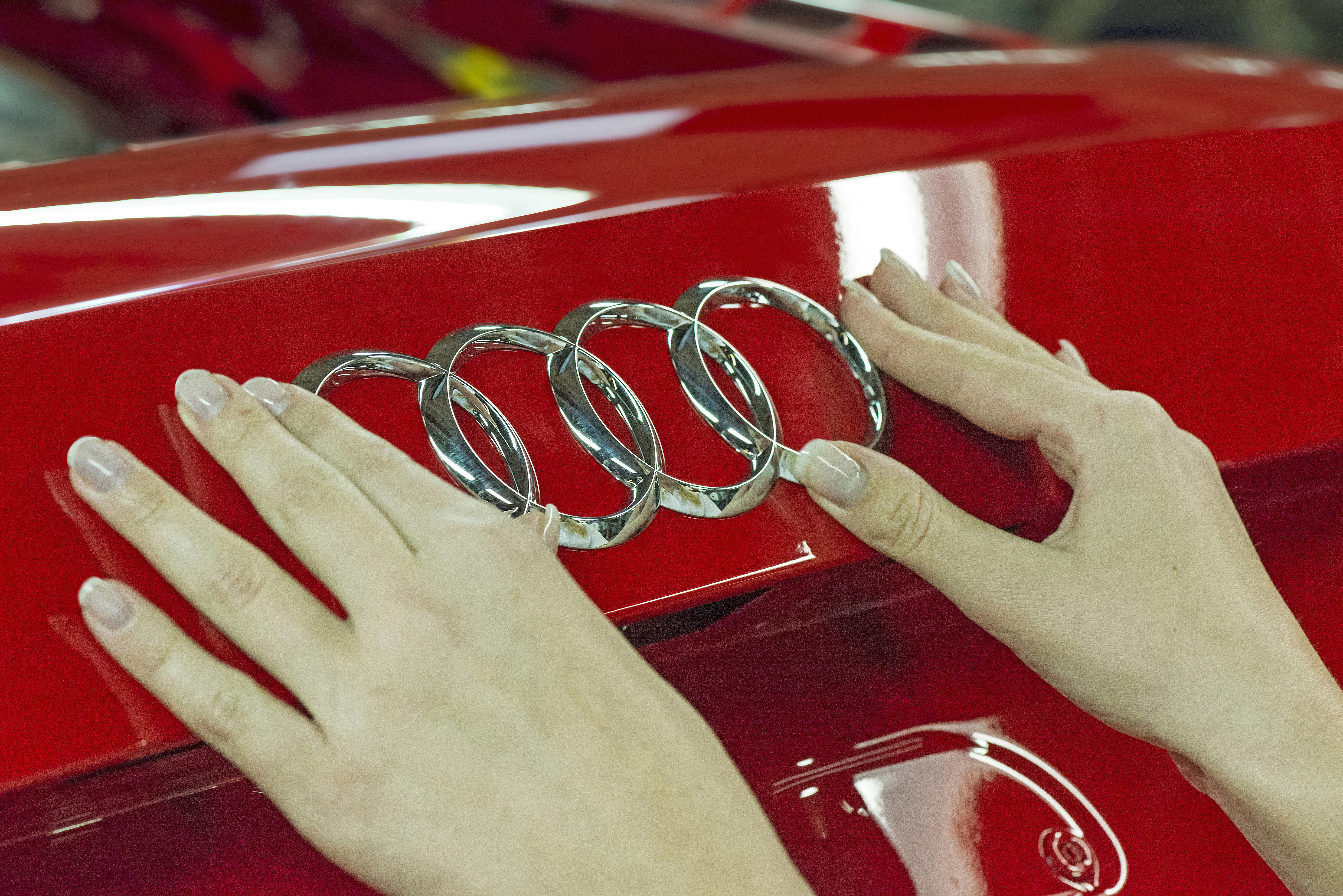 Audi W Warszawie Porsche Połczyńska Audi R8 S3 S6 Q7 Q5 A3